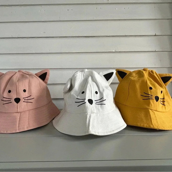 Bucket Hat with Cat Face - Picture 1 of 6